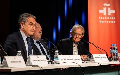 Zapatero defiende la incorporación de la memoria democrática a las aulas en el acto de la Fundación CIVES